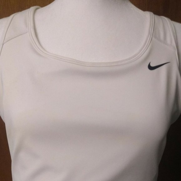 Nike Other - Nike Women's Swoosh Medium Impact Sports Bra XL